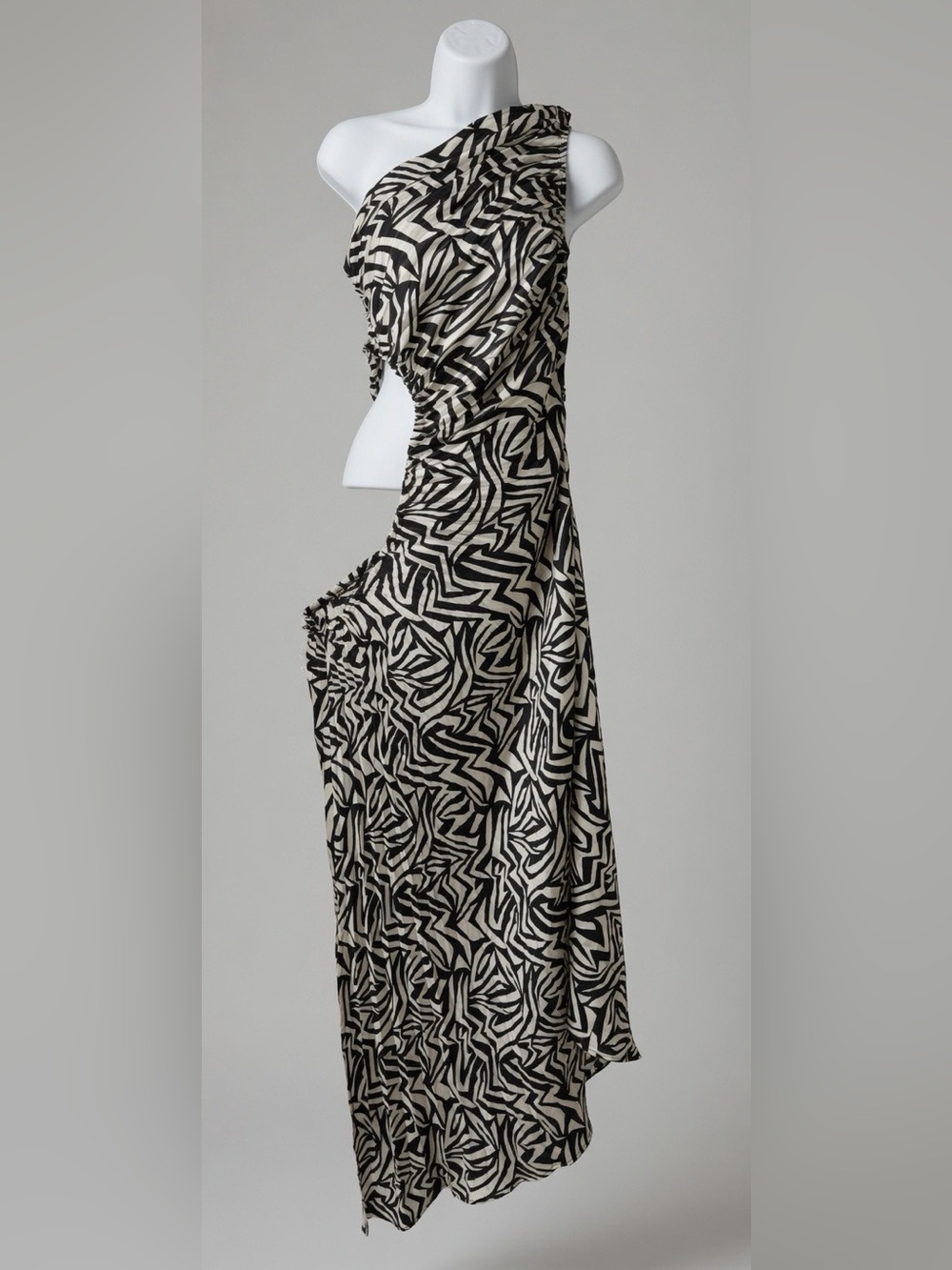 dress
 One-Shoulder Zebra Print